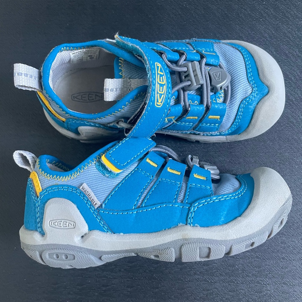 KEEN Kids Seacamp, Blue and Gray toddler shoes, size US 9, unisex
